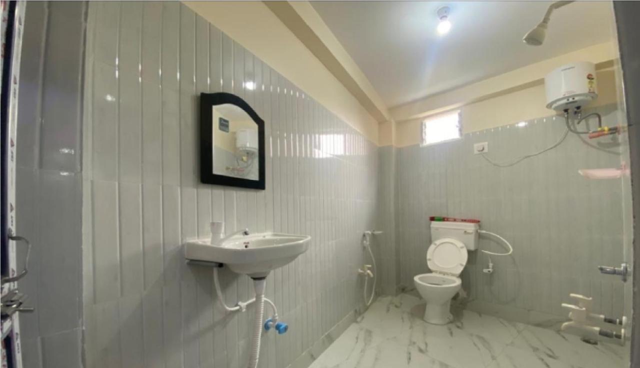 Hotel Ilora By Wb Inn Tarapith Exteriér fotografie